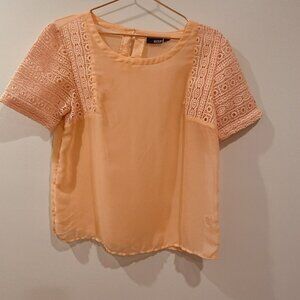 A.N.A. Orange Peach Sheer Crochet Short Sleeve Blouse Keyhole Back Size Medium M